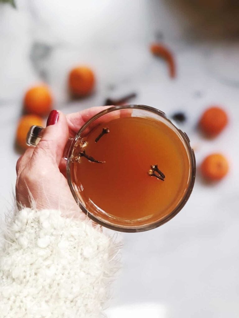 apple cider in a mug