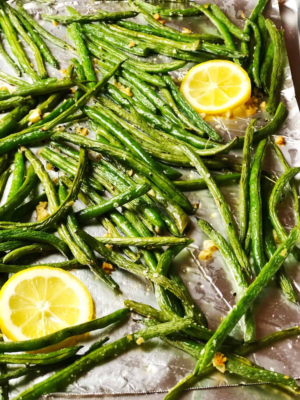 closeup of garlic green beans